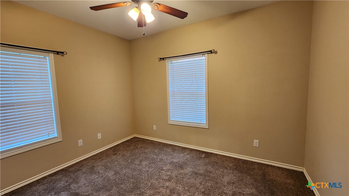 105 Catherine Circle Property Photo 28