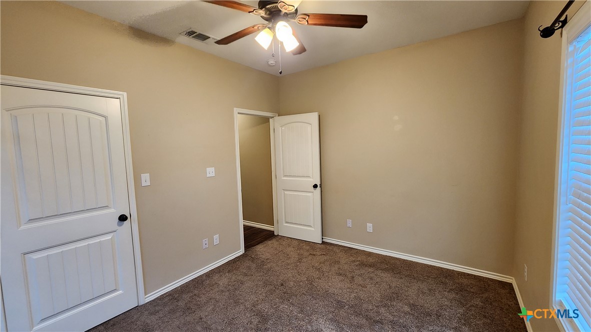 105 Catherine Circle Property Photo 32