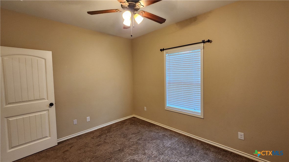 105 Catherine Circle Property Photo 33