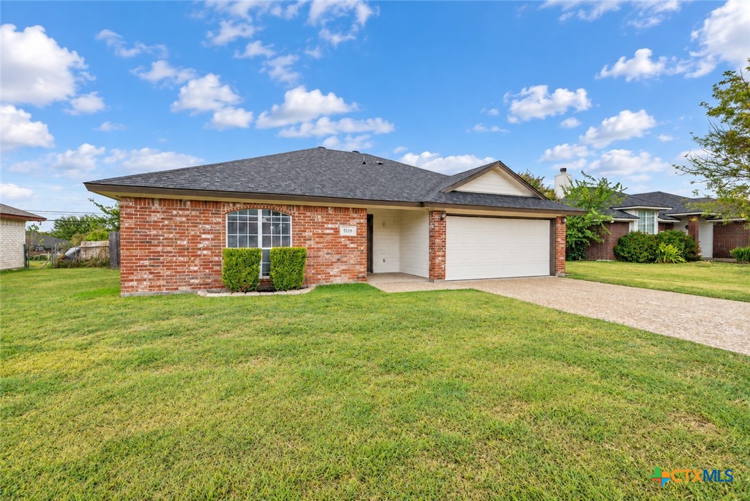 5119 Teal Drive Property Photo 3