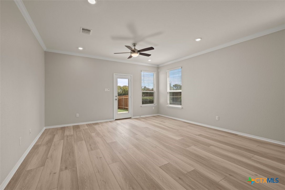 2109 Jadd Street Property Photo 7