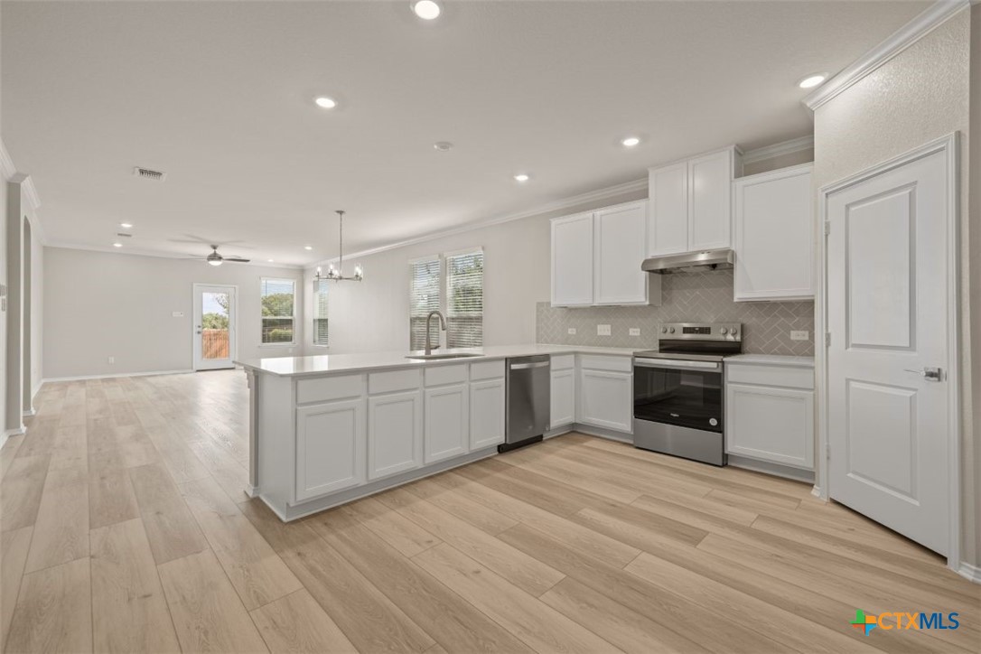 2109 Jadd Street Property Photo 11