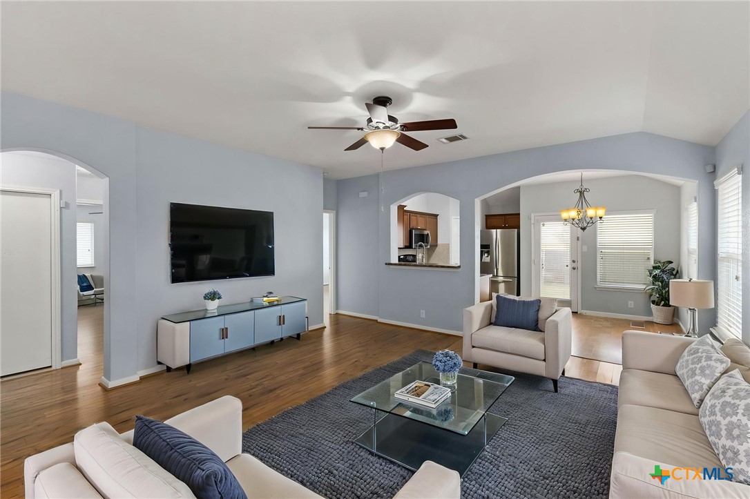 405 Teron Drive Property Photo 4