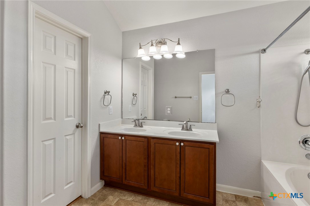 405 Teron Drive Property Photo 14