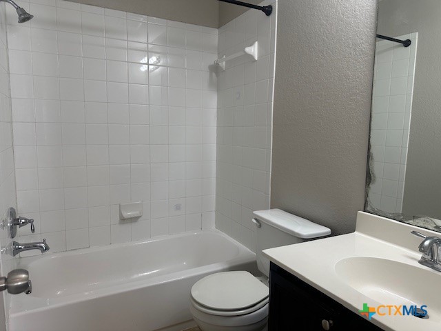 2420 Dimmitt Drive Property Photo 10