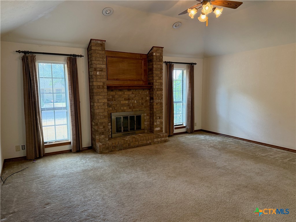 4405 Stagecoach Trail Property Photo 2