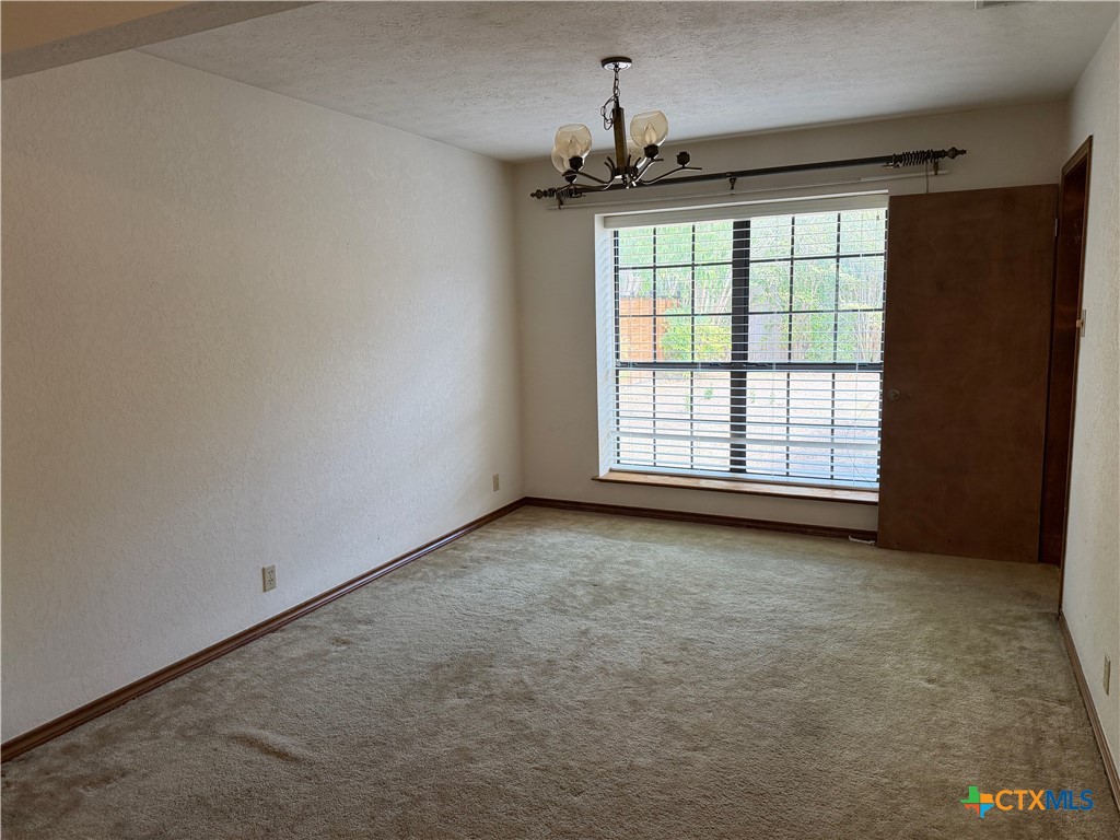 4405 Stagecoach Trail Property Photo 8