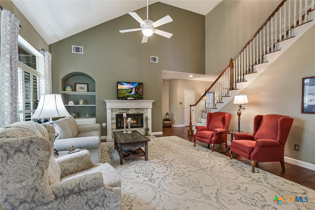 2704 Michelle Lynne Cove Property Photo 5