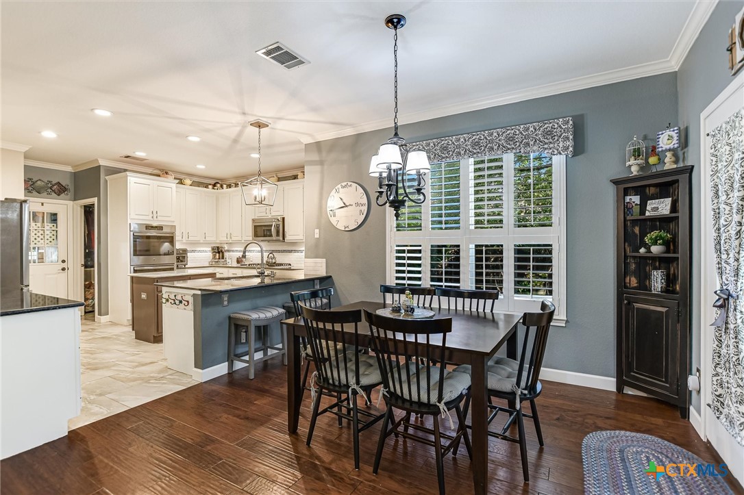 2704 Michelle Lynne Cove Property Photo 14