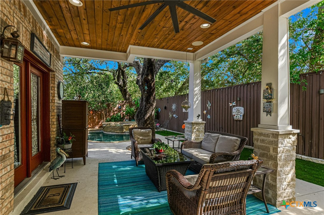 2704 Michelle Lynne Cove Property Photo 27
