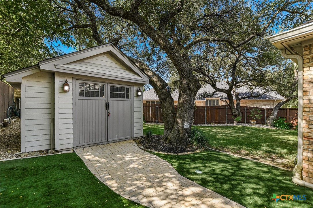 2704 Michelle Lynne Cove Property Photo 30