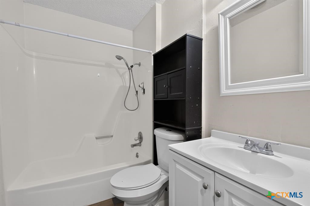 914 Travis Lane Property Photo 11