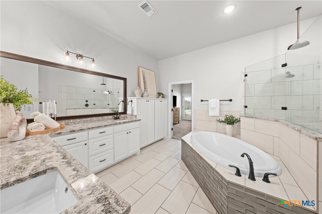 5266 Barzona Drive Property Photo 33