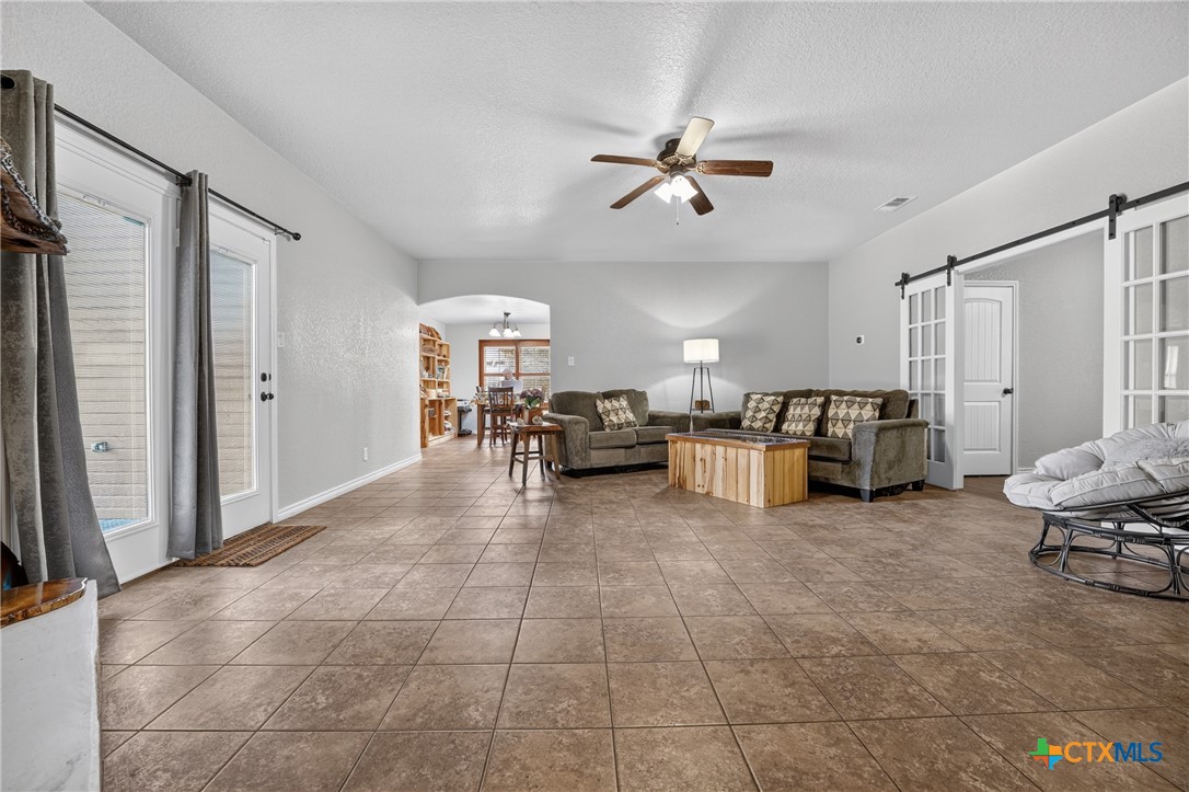6813 Deorsam Loop Property Photo 18