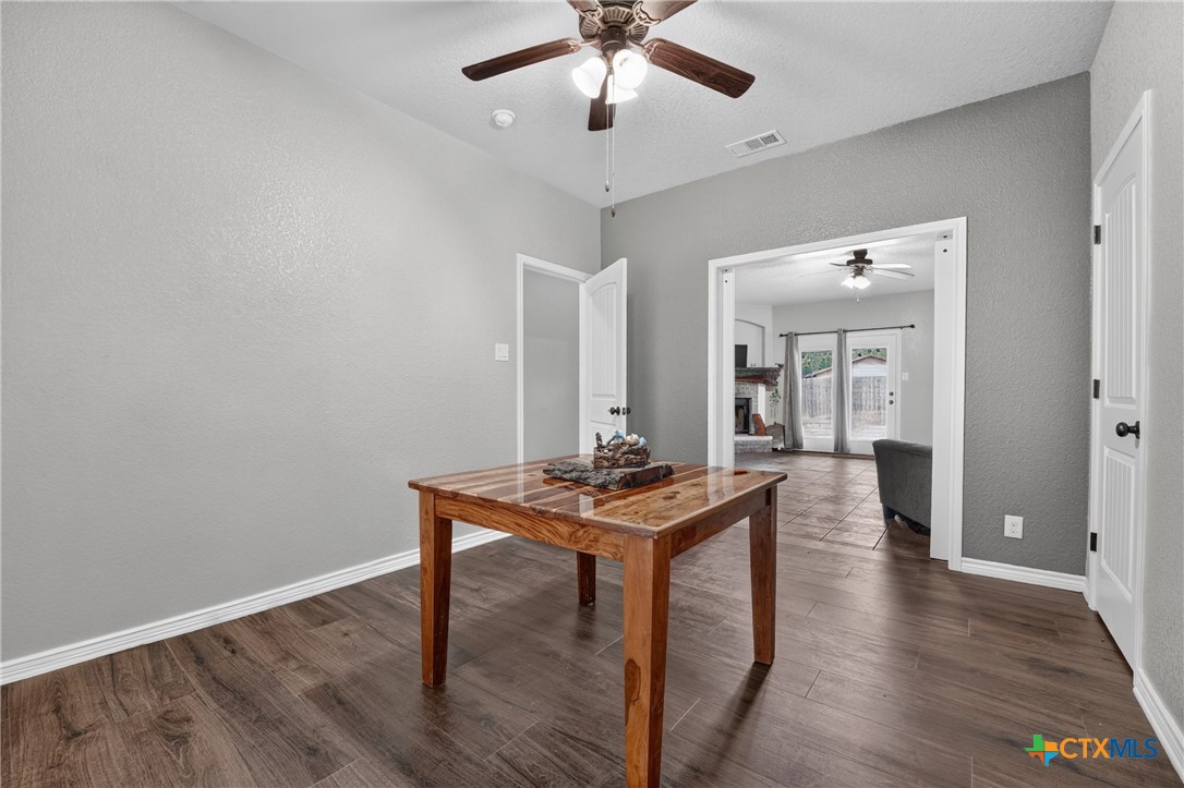 6813 Deorsam Loop Property Photo 32