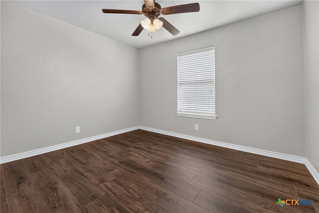 6813 Deorsam Loop Property Photo 36