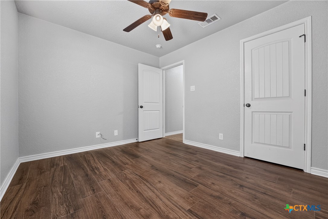 6813 Deorsam Loop Property Photo 37