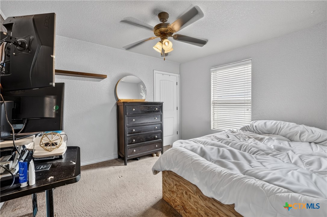 6813 Deorsam Loop Property Photo 39