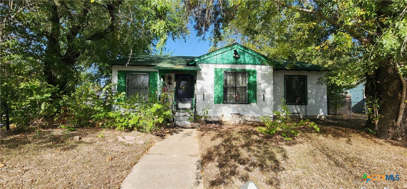 707 W Kern Road Property Photo 1