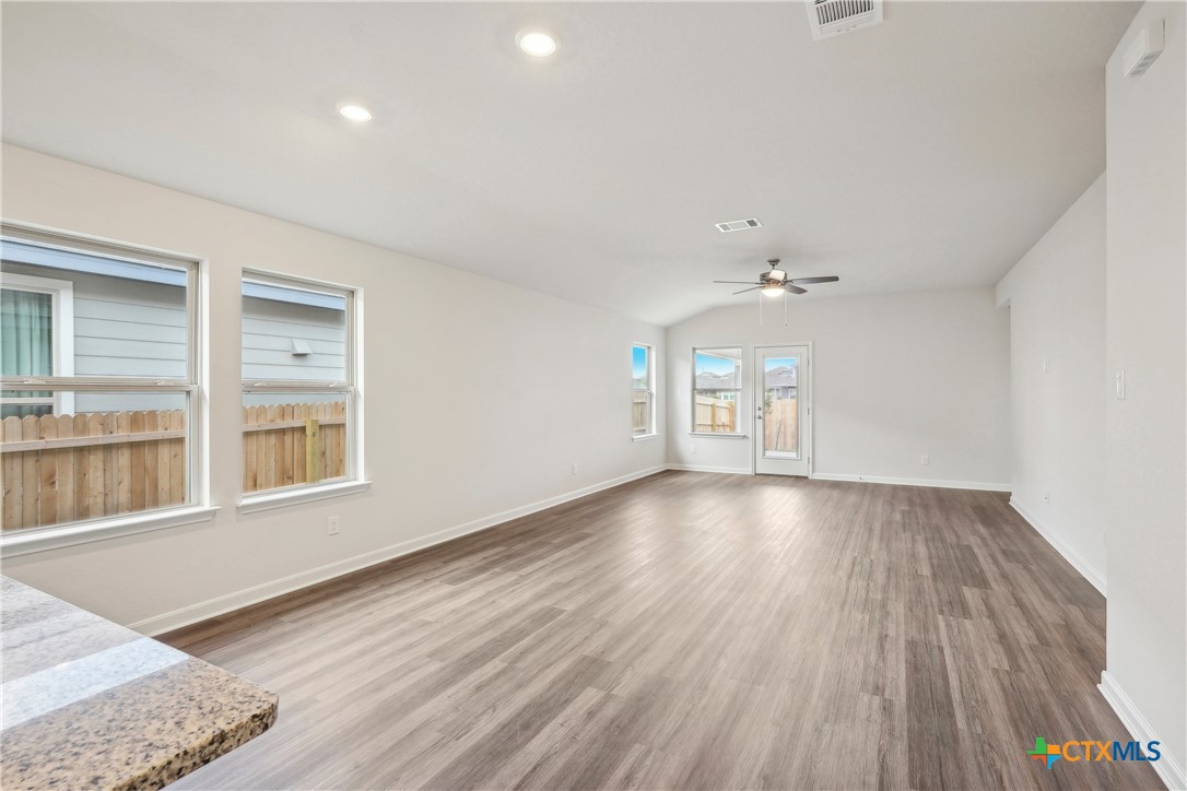 4208 Azalea Alley Property Photo 3