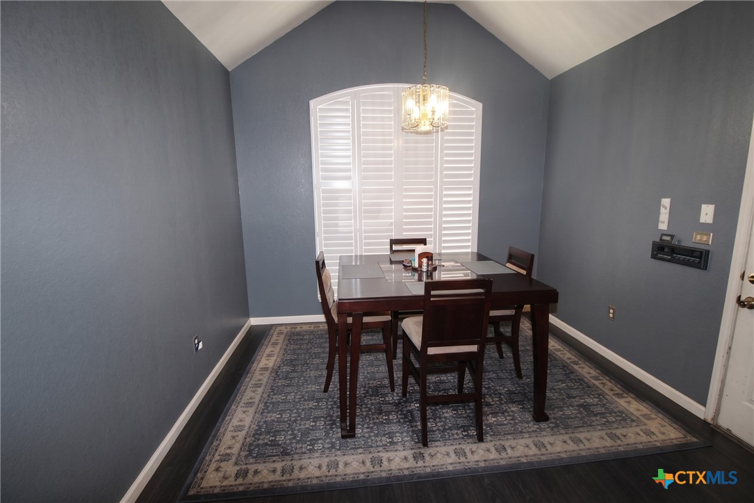 206 Texas Street Property Photo 3