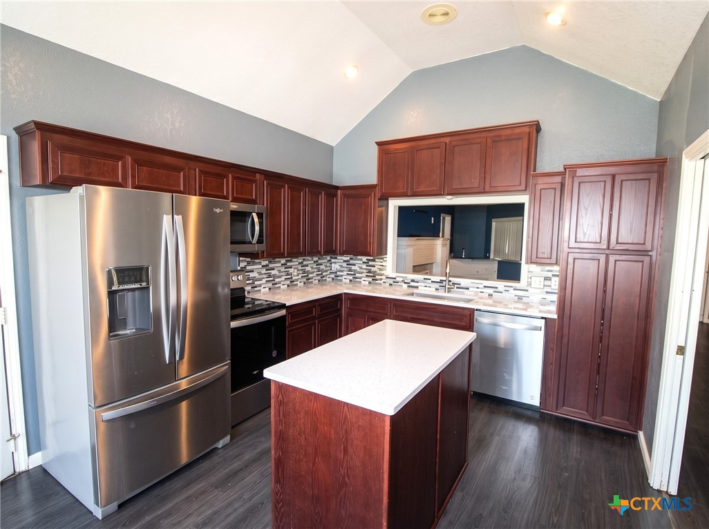 206 Texas Street Property Photo 7
