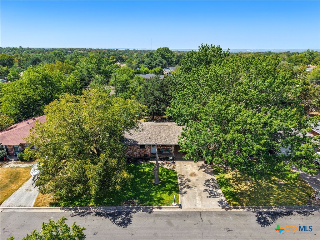 3213 Lawnwood Drive Property Photo 3