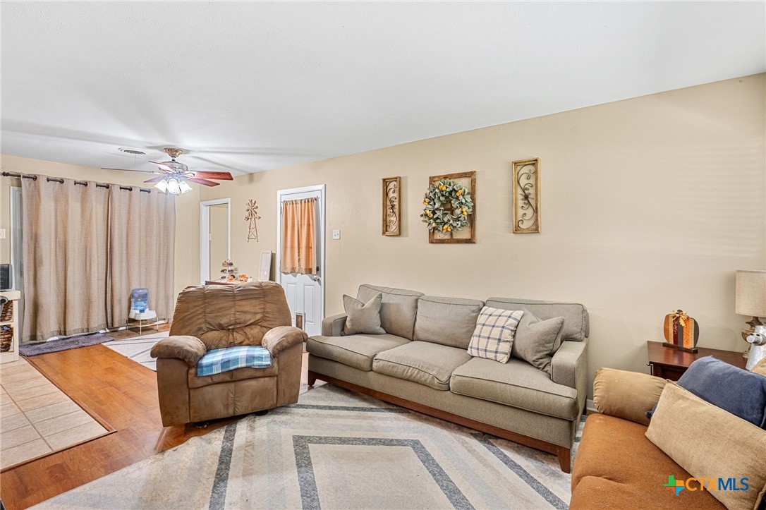 3213 Lawnwood Drive Property Photo 8