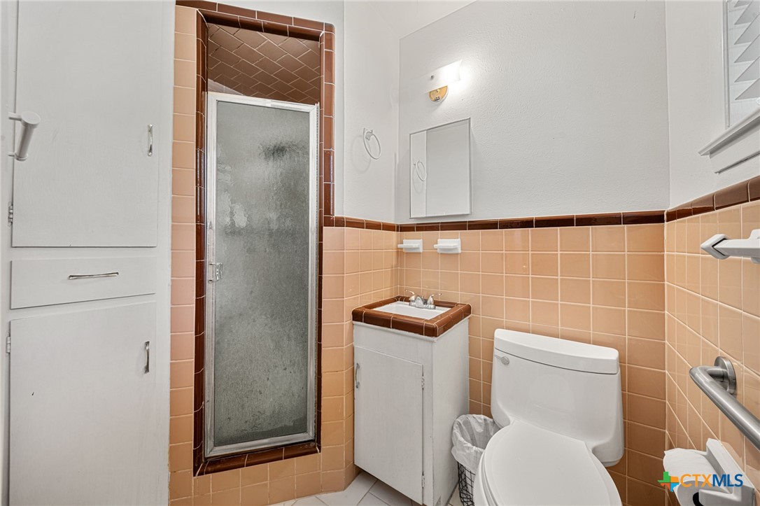 3213 Lawnwood Drive Property Photo 15