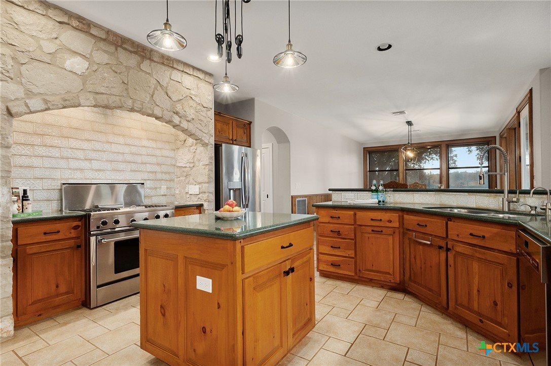 26037 Lewis Ranch Road Property Photo 13