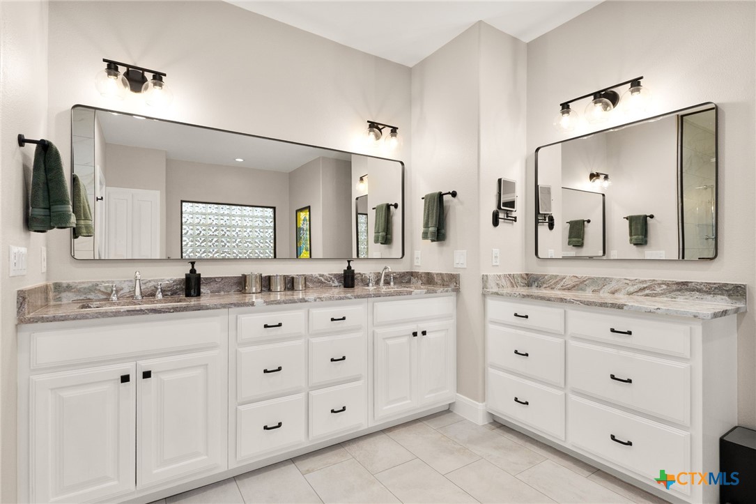 26037 Lewis Ranch Road Property Photo 18