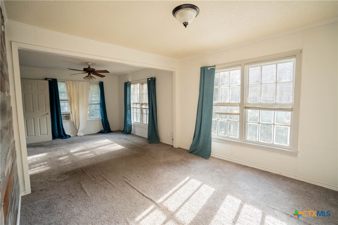 1408 E Power Avenue Property Photo 9