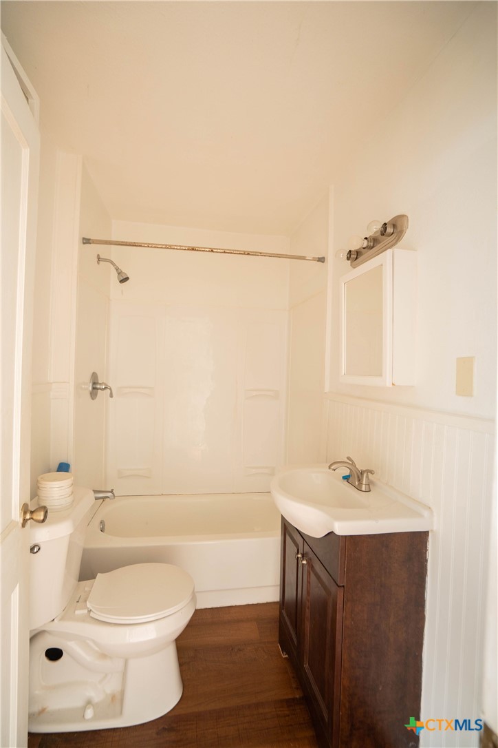 1408 E Power Avenue Property Photo 10