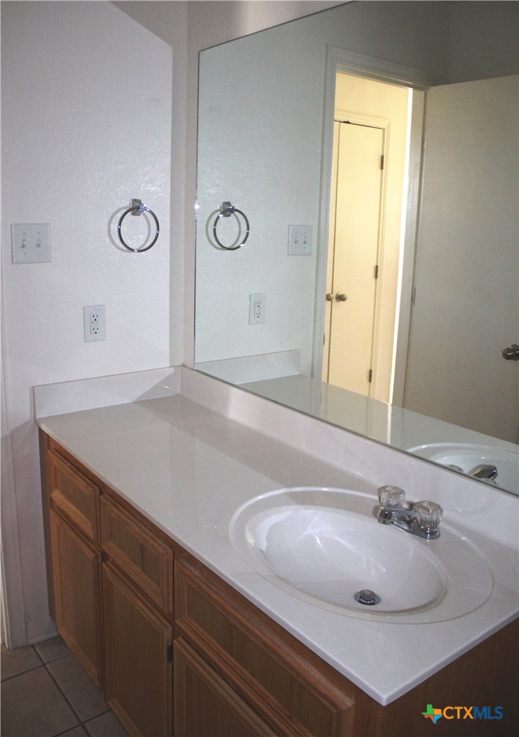 1402 Chips B Property Photo 12