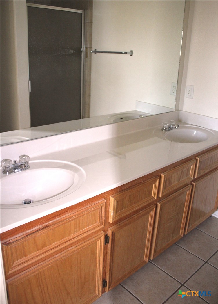 1402 Chips B Property Photo 14