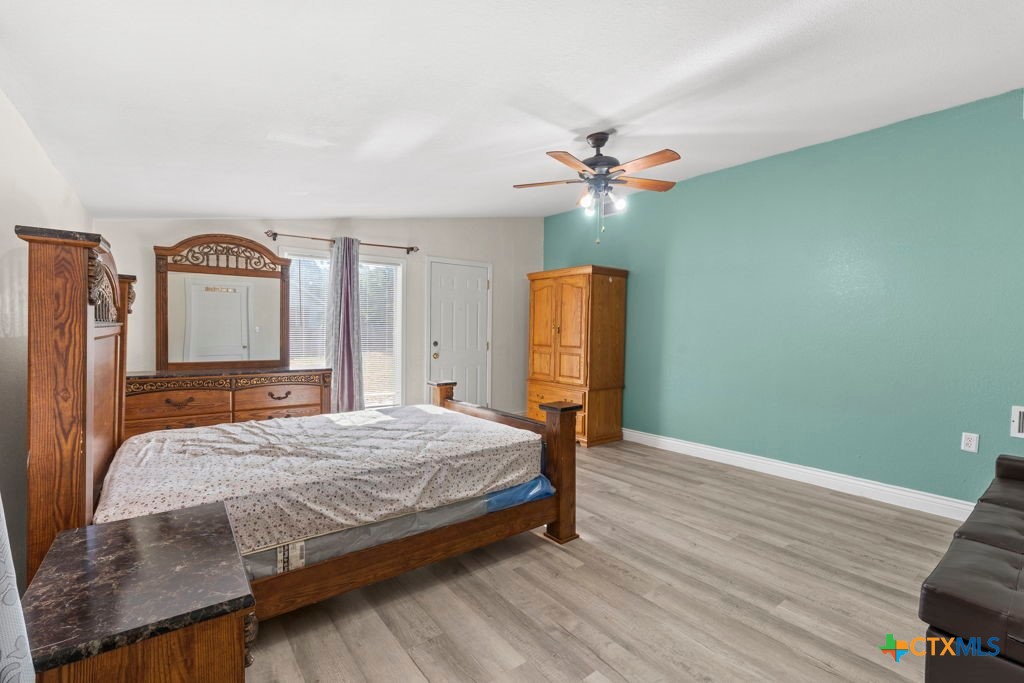 5012 Charter Oak Drive Property Photo 13