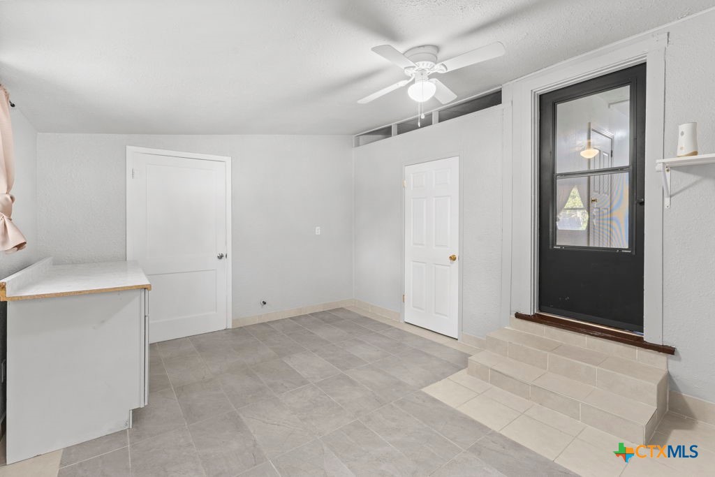 5012 Charter Oak Drive Property Photo 22