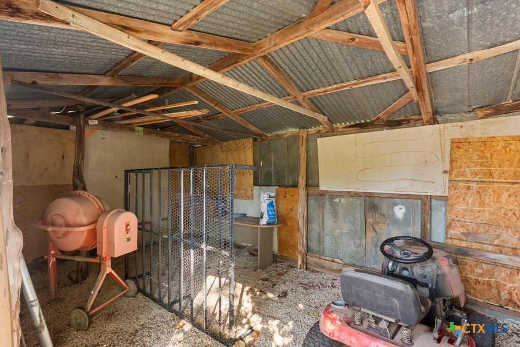 5012 Charter Oak Drive Property Photo 27