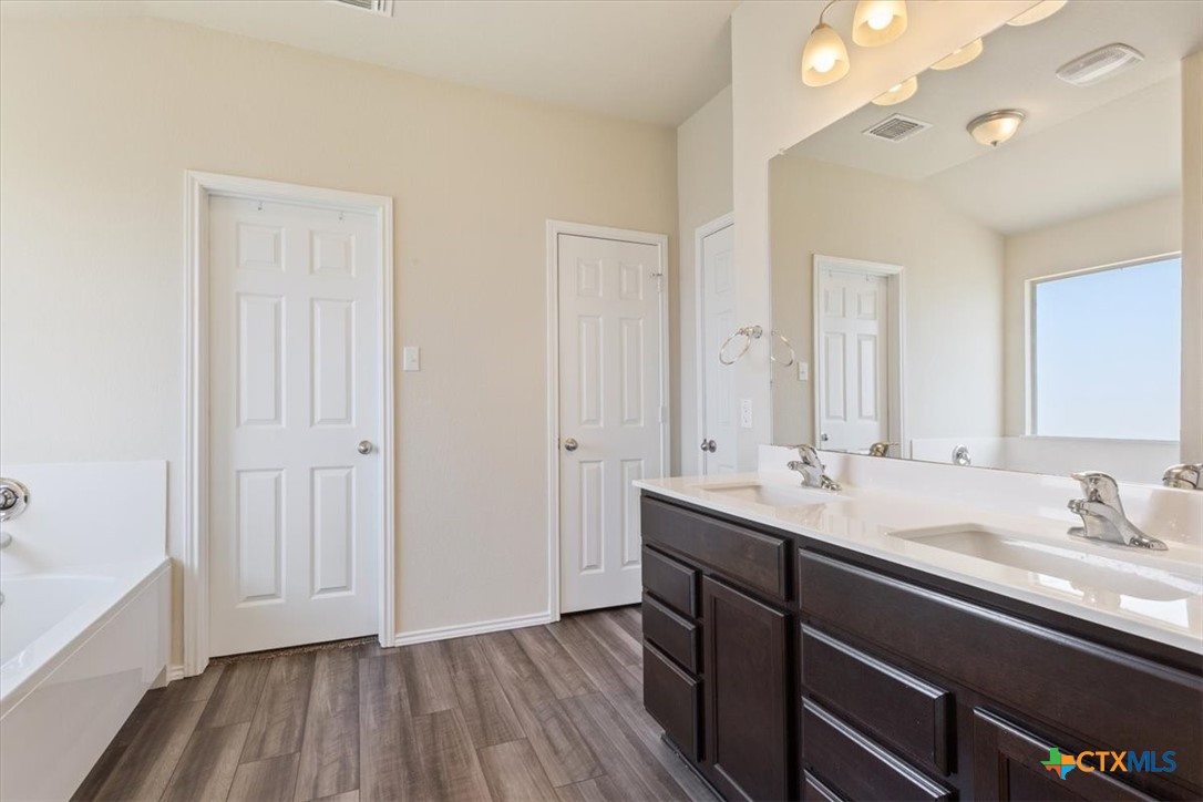 8622 Foggy Draw Court Property Photo 20