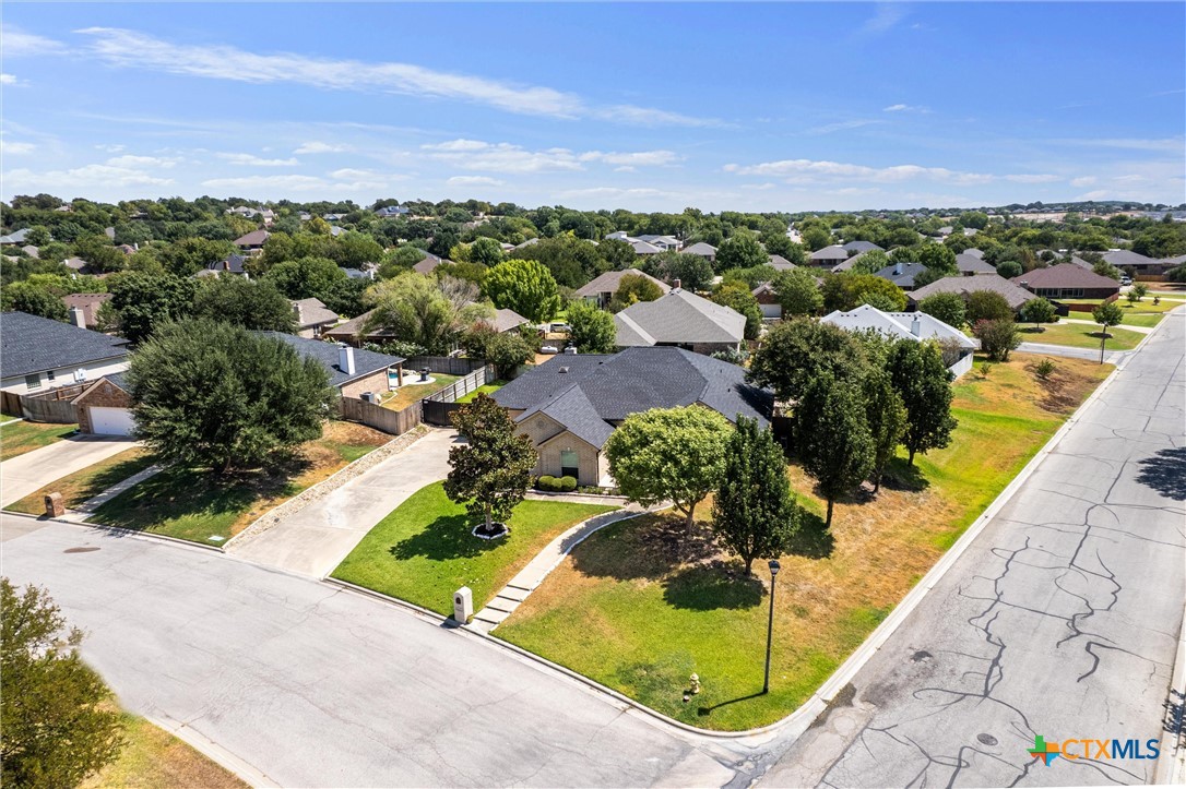 2111 Civet Trail Property Photo 4