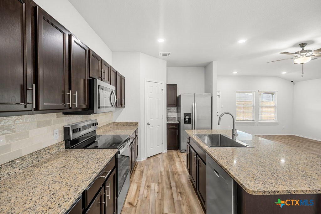 1423 Athan Drive Property Photo 14