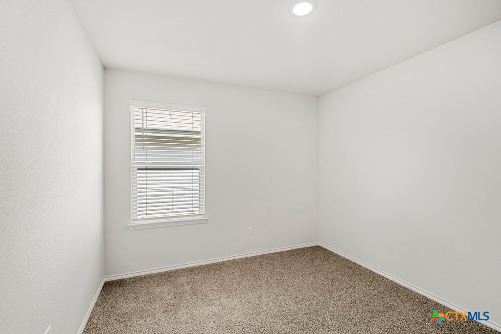 1423 Athan Drive Property Photo 24