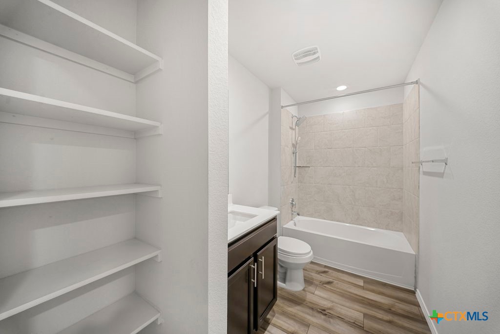 1423 Athan Drive Property Photo 25