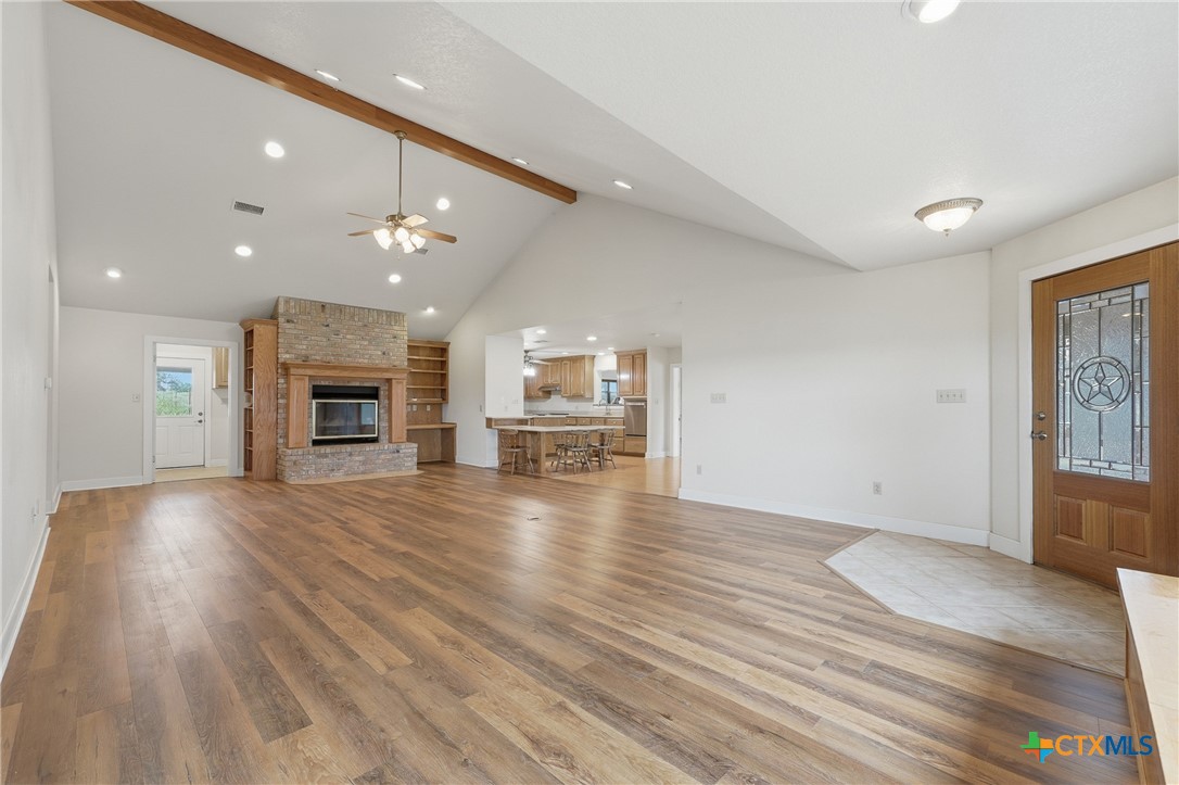 6589 State Highway 304 Property Photo 8