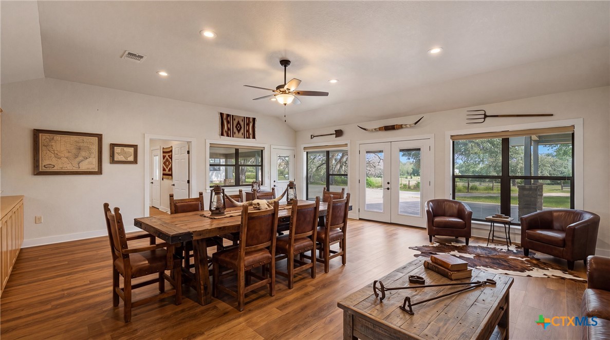 6589 State Highway 304 Property Photo 14