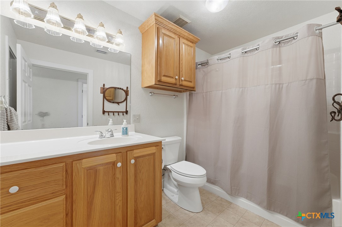 6589 State Highway 304 Property Photo 23