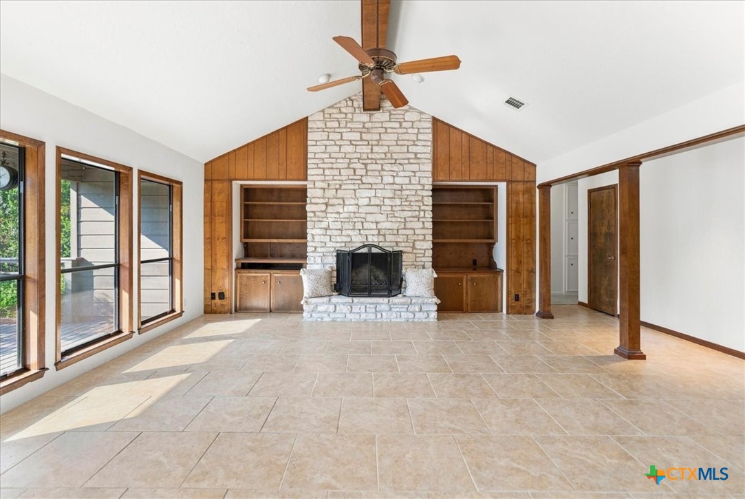 21 Shady Grove Lane Property Photo 3