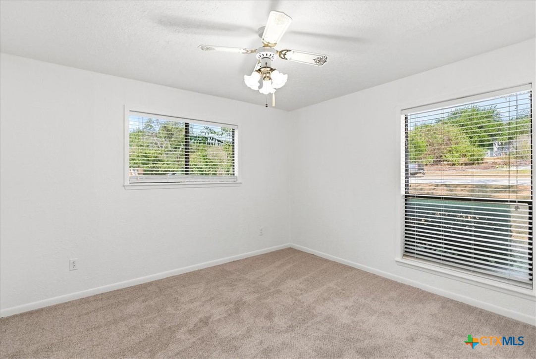 21 Shady Grove Lane Property Photo 16