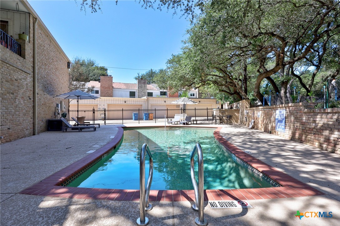3974 Far West Boulevard Property Photo 2