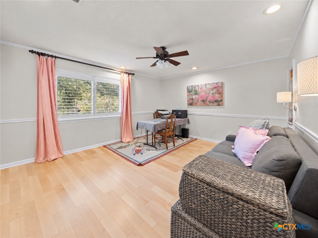 3974 Far West Boulevard Property Photo 17